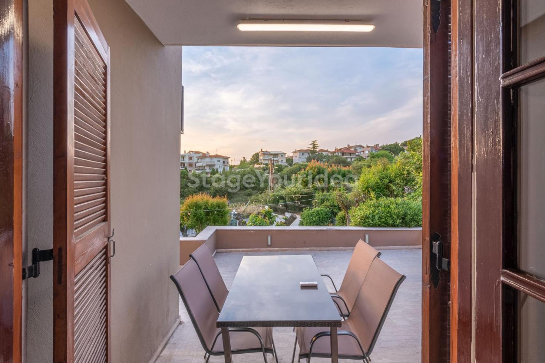 Τraditional Fully Detached Villa On A Luxurious Hillock Of Thessaloniki With Its Own Garden Also For Family & Wedding Gatherings For 10 To 25 People Only 15 Minutes From Airport 外观 照片